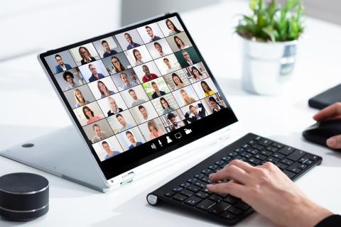 Avec la pandémie, les mesures de distanciation et le télétravail, les réunions virtuelles ont explosé, avec des centaines de millions de personnes qui utilisent chaque jour, les différentes applications de visioconférence (Visuel Adobe Stock 340095251) Avec la pandémie, les mesures de distanciation et le télétravail, les réunions virtuelles ont explosé, avec des centaines de millions de personnes qui utilisent chaque jour, les différentes applications de visioconférence (Visuel Adobe Stock 340095251)